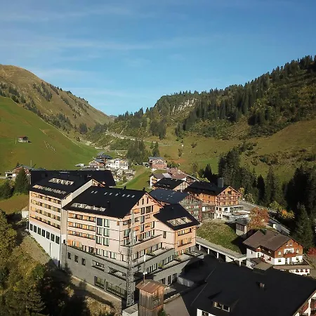 In Near Arlberg Apartamento