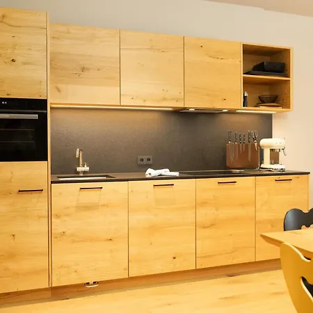 Apartment Cosy In With Balcony